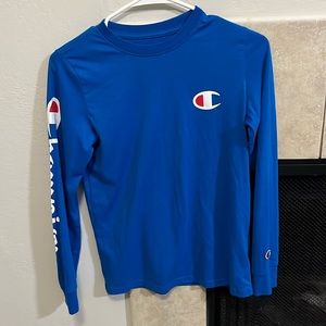 This is a champion long sleeve tee shirt it looks great with jeans or sweatpants